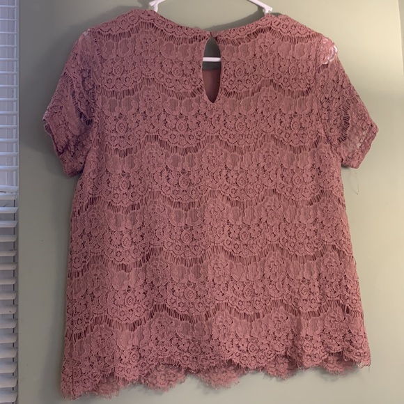 Dark pink blouse. - Picture 6 of 6